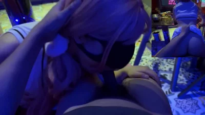 ktv里口交鸡巴并被后入