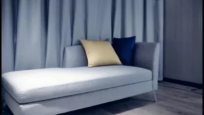 OL风衬衣黑丝38岁人妻高跟鞋磨屌撕开黑丝各种姿势干